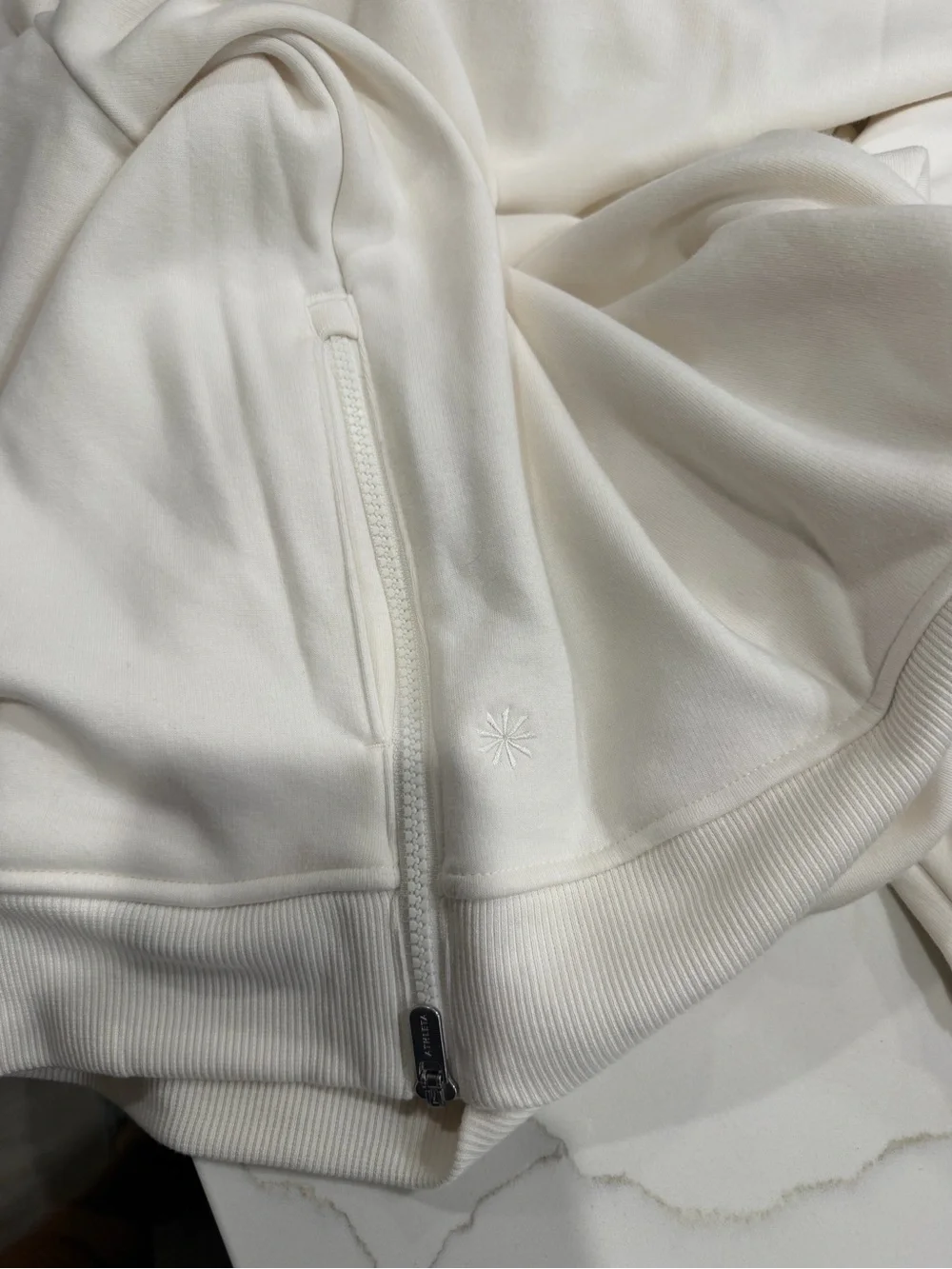NWT Cozy Karma 1/2 Zip Sweatshirt - L - Picture 7 of 9